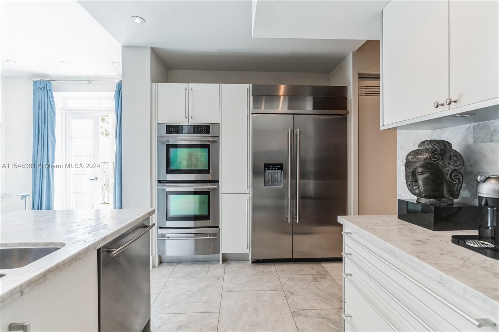 215 Water Way, Miami Beach, FL, 33141 United States, 5 Bedrooms Bedrooms, ,5 BathroomsBathrooms,Residential,For Sale,Water Way,A11546381