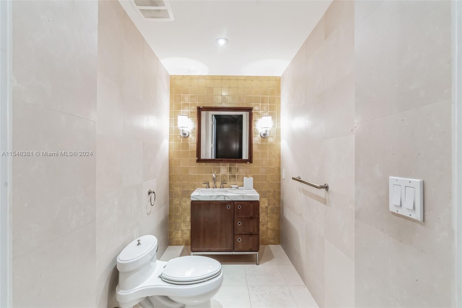 215 Water Way, Miami Beach, FL, 33141 United States, 5 Bedrooms Bedrooms, ,5 BathroomsBathrooms,Residential,For Sale,Water Way,A11546381