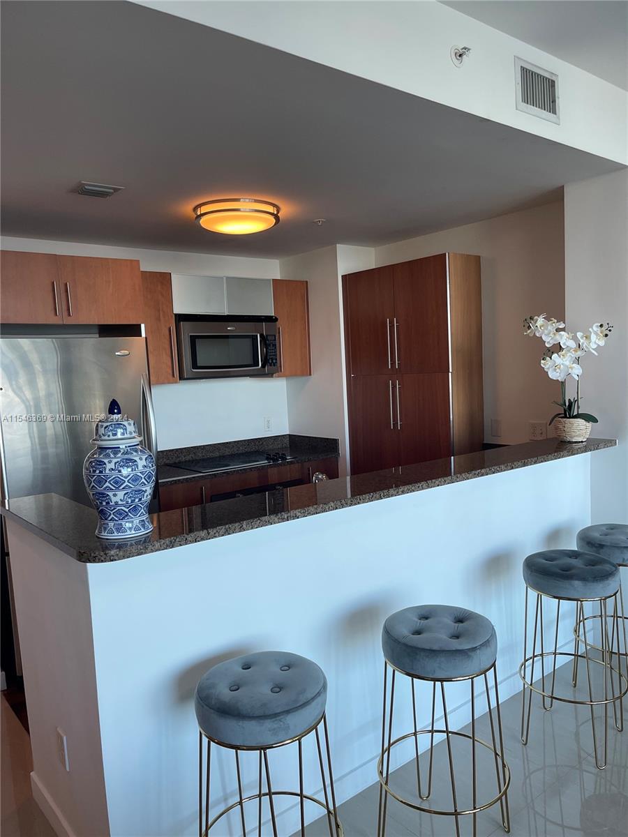 300 S Biscayne Blvd T-2207, Miami, Florida 33131, 1 Bedroom Bedrooms, ,1 BathroomBathrooms,Residentiallease,For Rent,300 S Biscayne Blvd T-2207,A11546369
