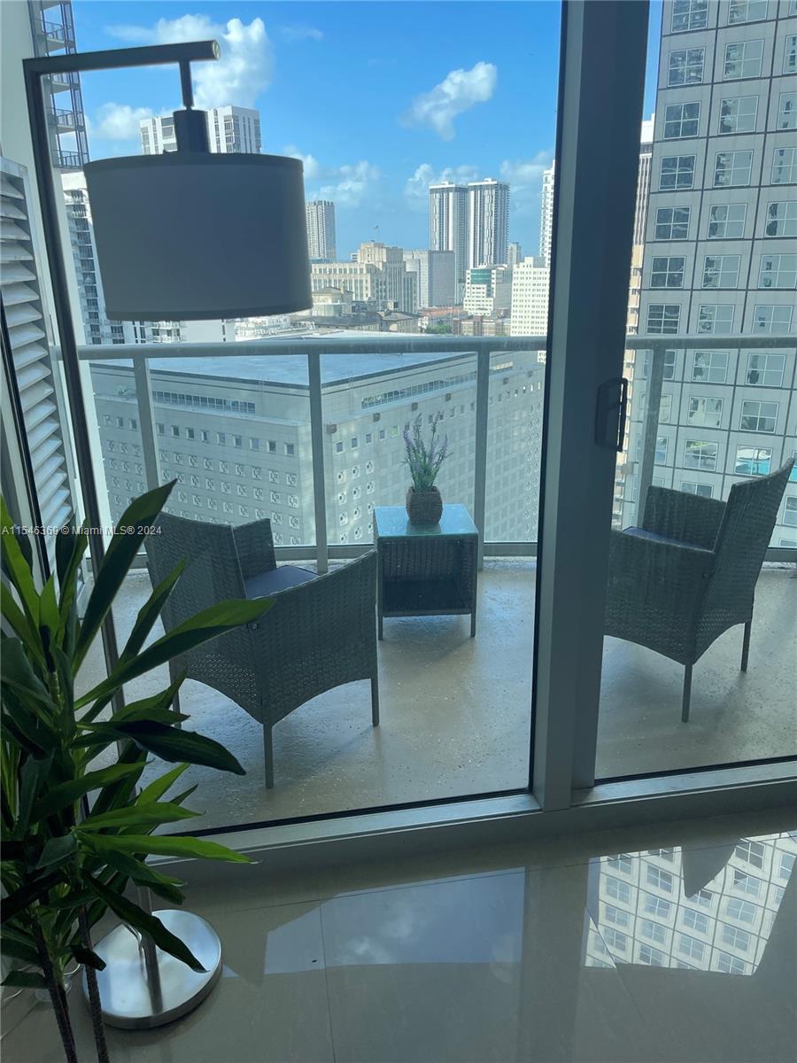 300 S Biscayne Blvd T-2207, Miami, Florida 33131, 1 Bedroom Bedrooms, ,1 BathroomBathrooms,Residentiallease,For Rent,300 S Biscayne Blvd T-2207,A11546369