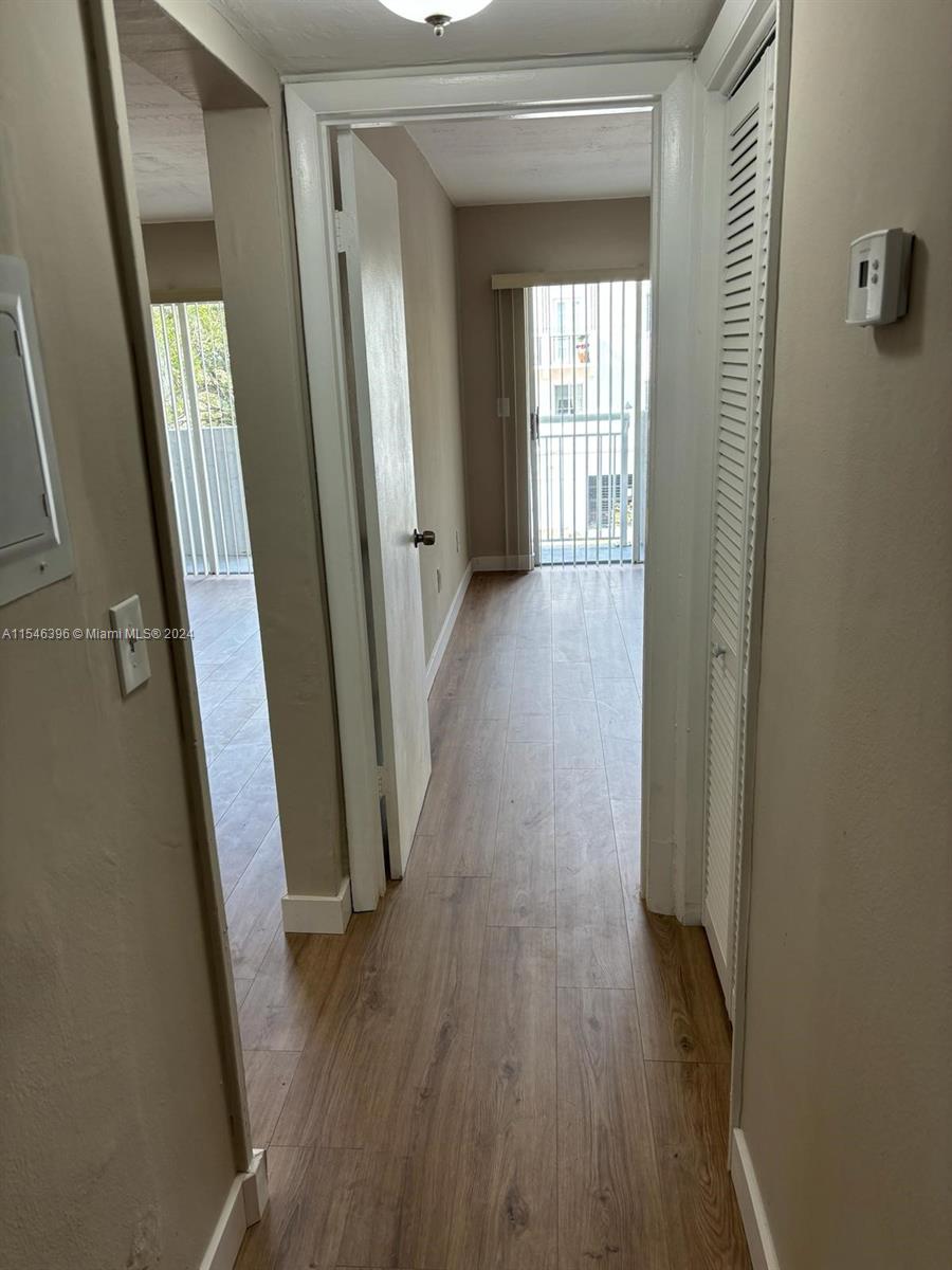 114 Mendoza Ave 32, Coral Gables, Florida 33134, 1 Bedroom Bedrooms, ,1 BathroomBathrooms,Residentiallease,For Rent,114 Mendoza Ave 32,A11546396