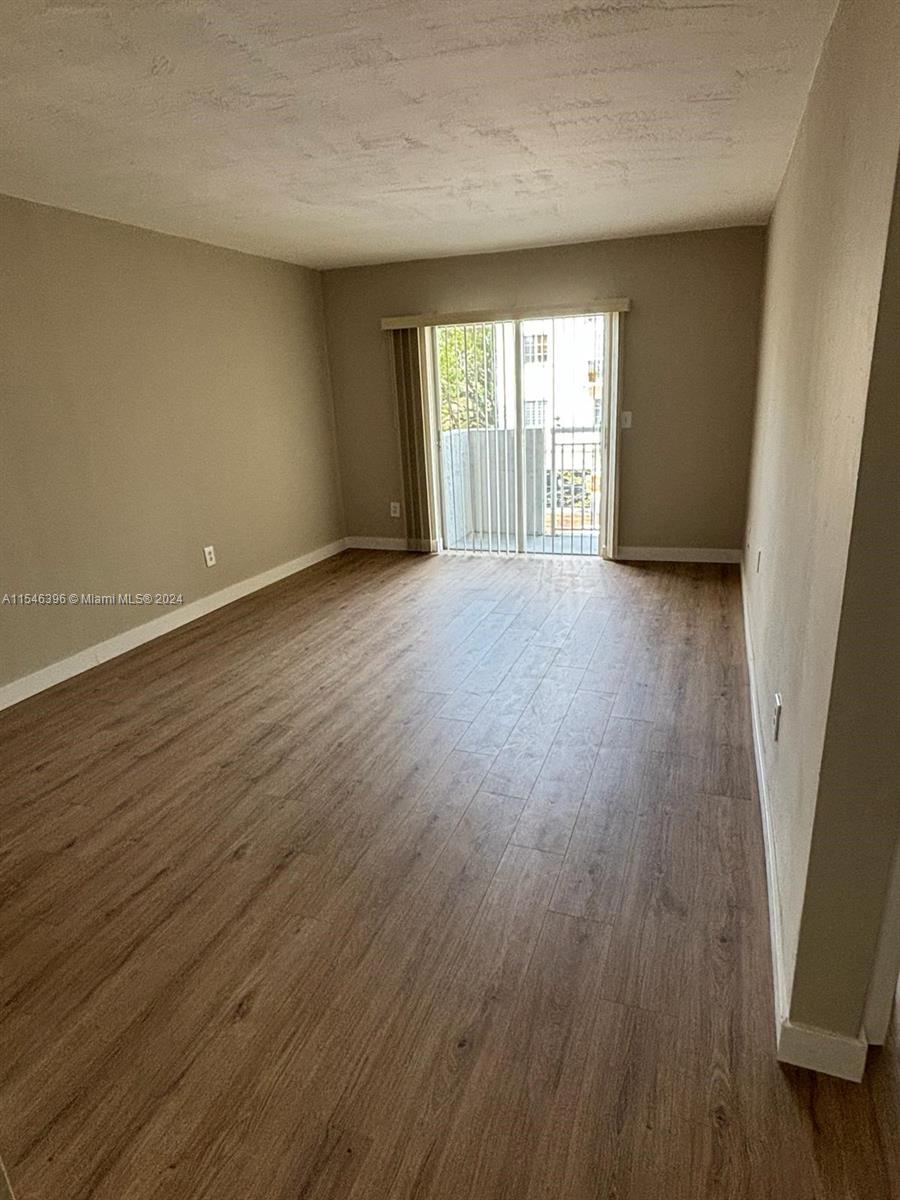 114 Mendoza Ave 32, Coral Gables, Florida 33134, 1 Bedroom Bedrooms, ,1 BathroomBathrooms,Residentiallease,For Rent,114 Mendoza Ave 32,A11546396