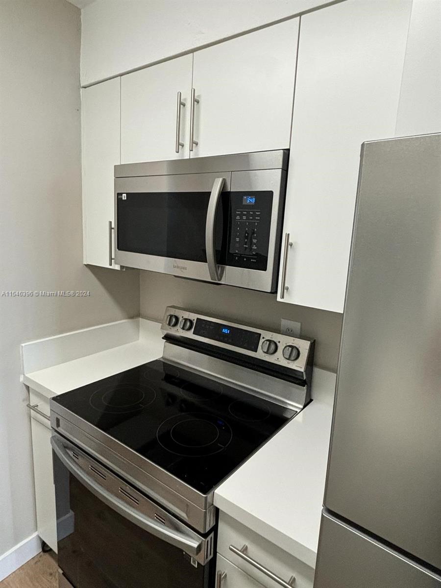 114 Mendoza Ave 32, Coral Gables, Florida 33134, 1 Bedroom Bedrooms, ,1 BathroomBathrooms,Residentiallease,For Rent,114 Mendoza Ave 32,A11546396