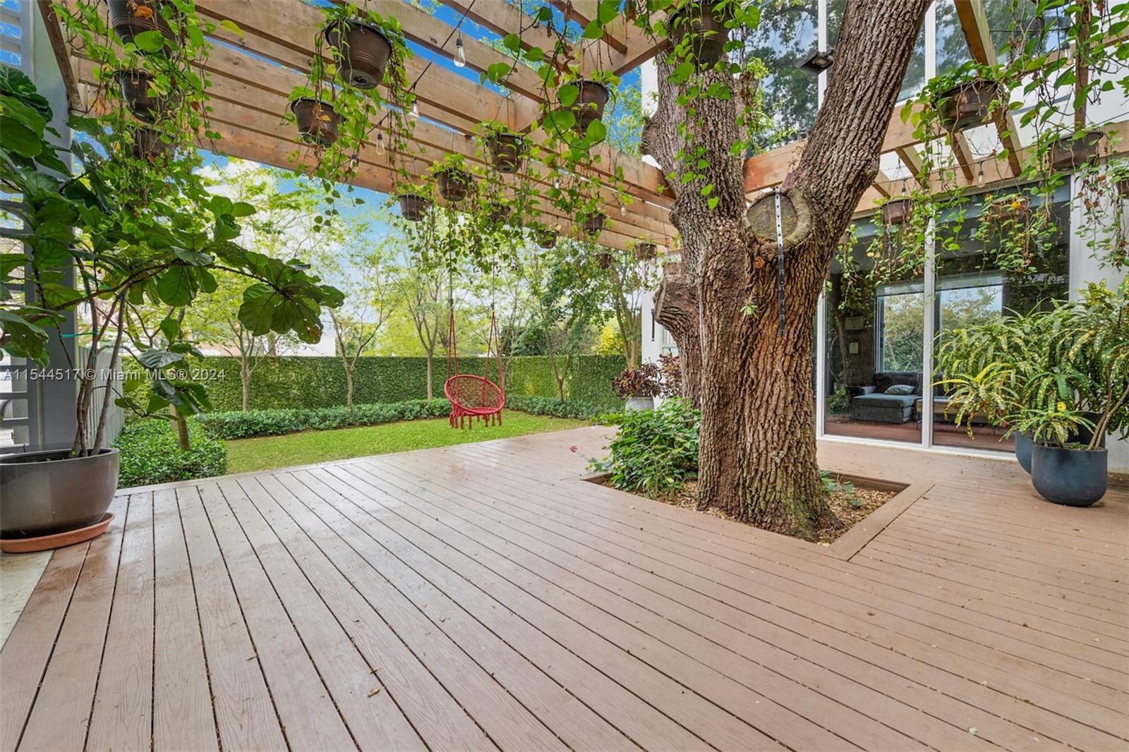 6490 84 Street, Miami, FL, 33143 United States, 4 Bedrooms Bedrooms, ,4 BathroomsBathrooms,Residential,For Sale,84 Street,A11544517