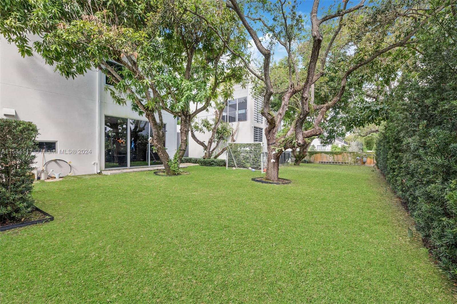 6490 84 Street, Miami, FL, 33143 United States, 4 Bedrooms Bedrooms, ,4 BathroomsBathrooms,Residential,For Sale,84 Street,A11544517