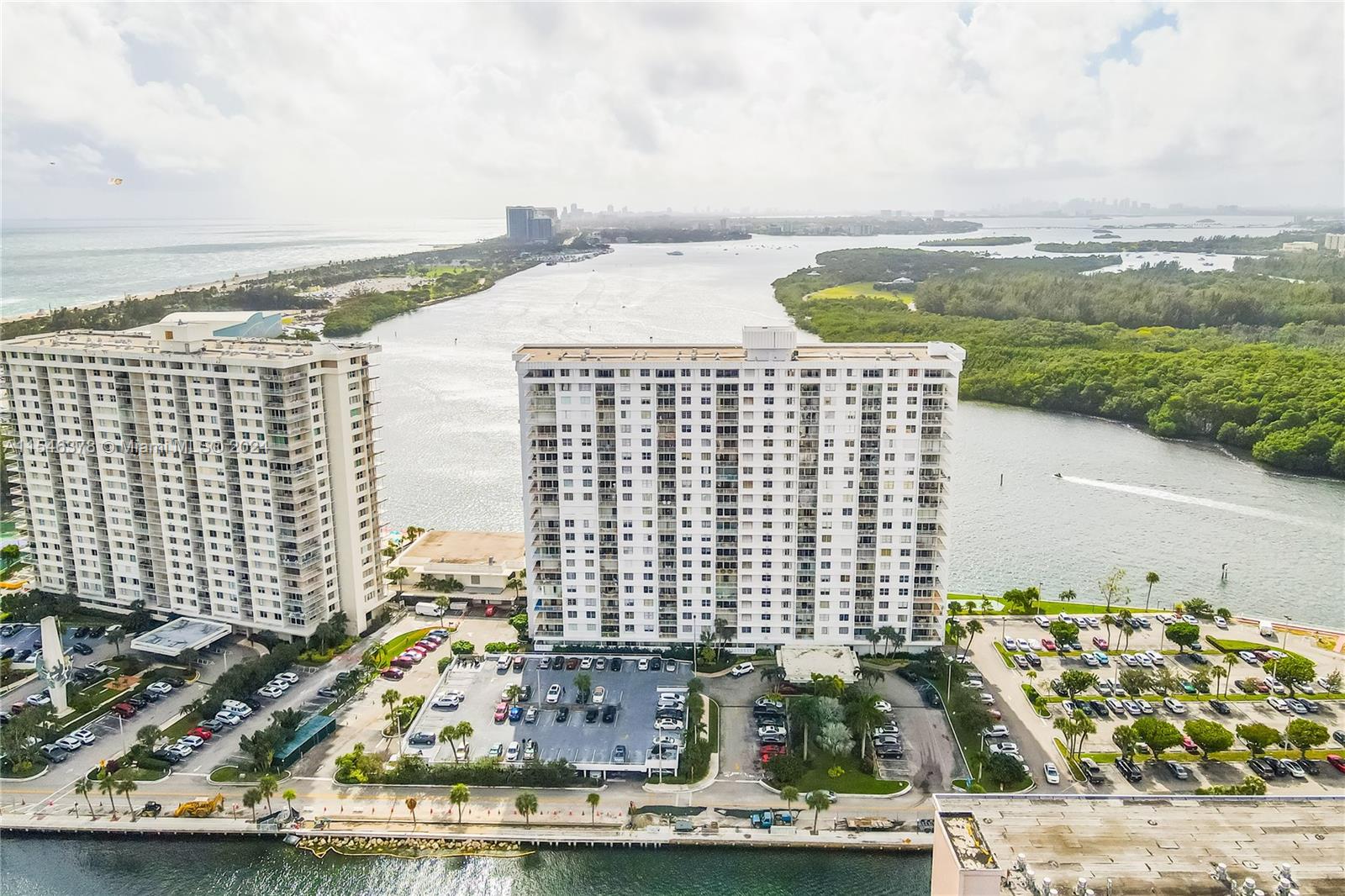 500 Bayview Dr, Sunny Isles Beach, FL, 33160 United States, 2 Bedrooms Bedrooms, ,2 BathroomsBathrooms,Residential,For Sale,Bayview Dr,A11546378