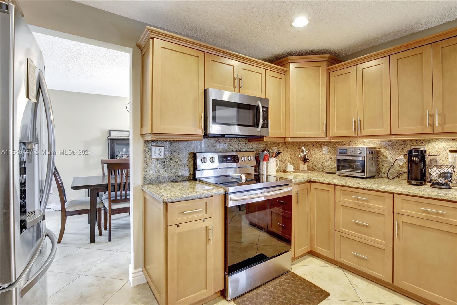 20040 NW 86th Ct, Hialeah, Florida 33015, 4 Bedrooms Bedrooms, ,2 BathroomsBathrooms,Residential,For Sale,20040 NW 86th Ct,A11546447