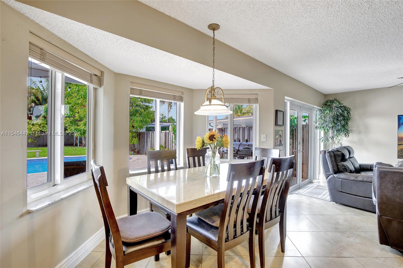 20040 NW 86th Ct, Hialeah, Florida 33015, 4 Bedrooms Bedrooms, ,2 BathroomsBathrooms,Residential,For Sale,20040 NW 86th Ct,A11546447