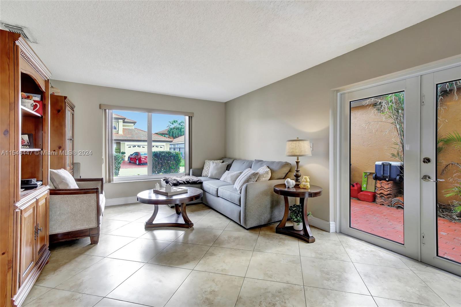 20040 NW 86th Ct, Hialeah, Florida 33015, 4 Bedrooms Bedrooms, ,2 BathroomsBathrooms,Residential,For Sale,20040 NW 86th Ct,A11546447