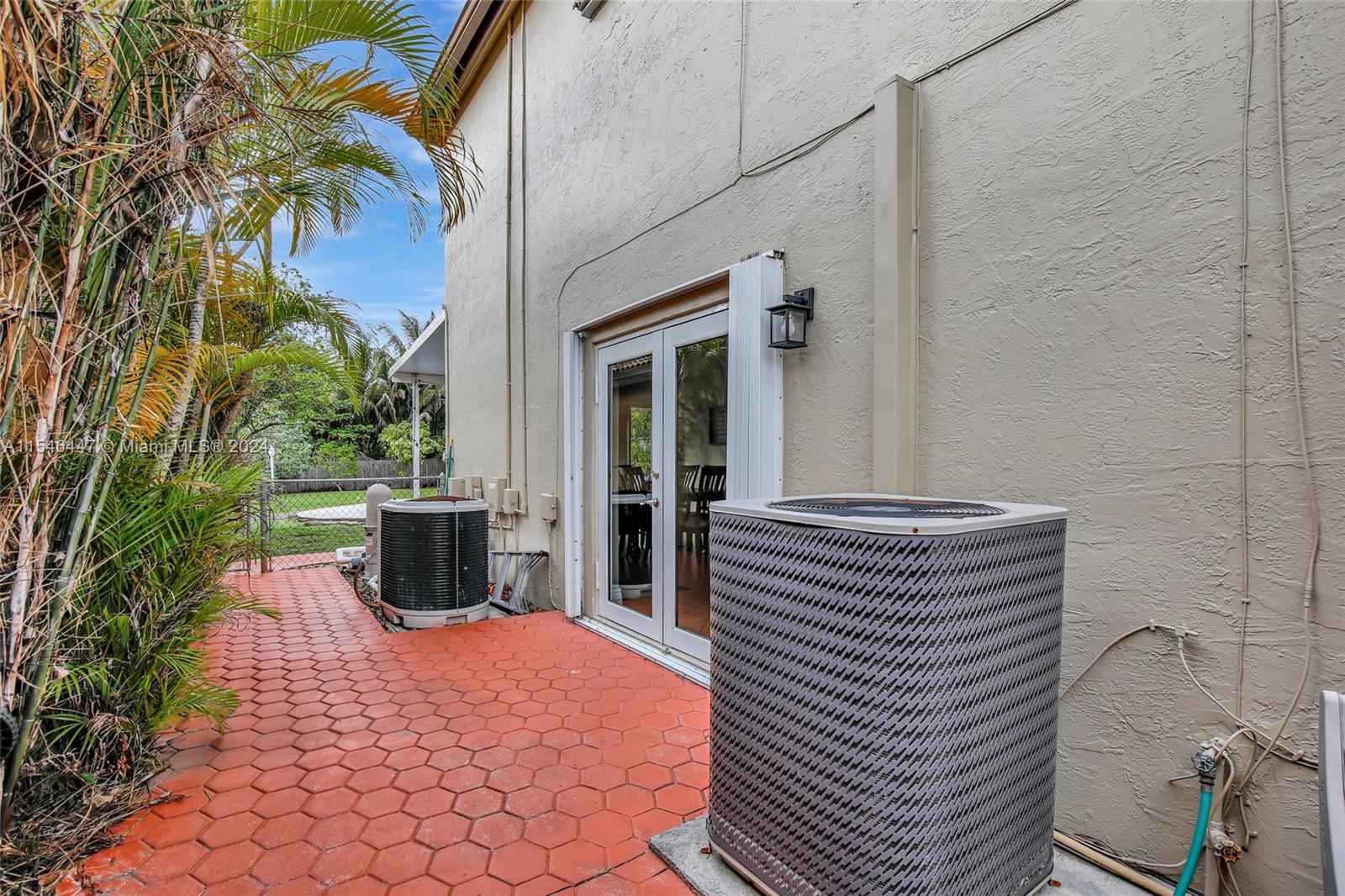 20040 NW 86th Ct, Hialeah, Florida 33015, 4 Bedrooms Bedrooms, ,2 BathroomsBathrooms,Residential,For Sale,20040 NW 86th Ct,A11546447