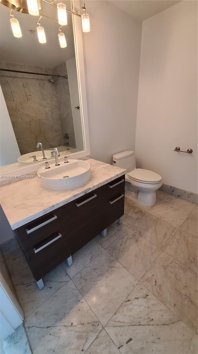 253 NE 2nd St 3707, Miami, Florida 33132, ,1 BathroomBathrooms,Residentiallease,For Rent,253 NE 2nd St 3707,A11546453