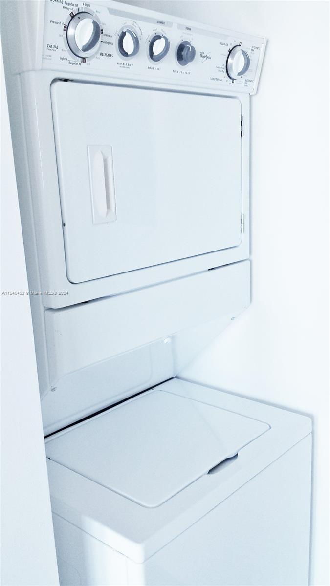 253 NE 2nd St 3707, Miami, Florida 33132, ,1 BathroomBathrooms,Residentiallease,For Rent,253 NE 2nd St 3707,A11546453