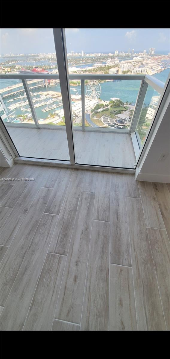 253 NE 2nd St 3707, Miami, Florida 33132, ,1 BathroomBathrooms,Residentiallease,For Rent,253 NE 2nd St 3707,A11546453