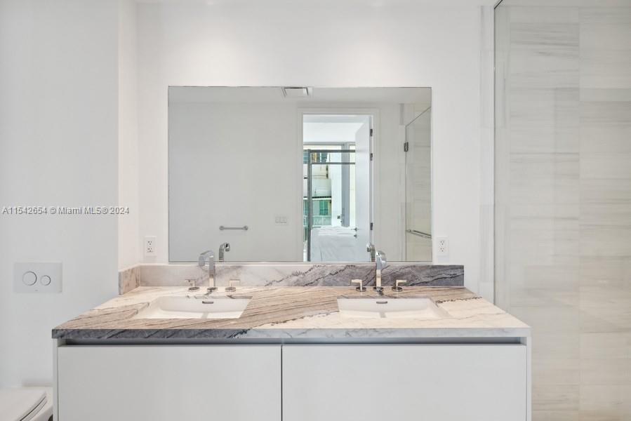 700 NE 26 Ter 2204, Miami, Florida 33137, 1 Bedroom Bedrooms, ,1 BathroomBathrooms,Residential,For Sale,700 NE 26 Ter 2204,A11542654