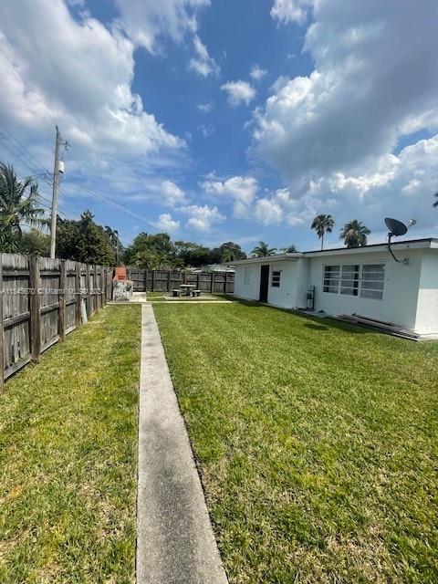 3253 Pierce St, Hollywood, Florida 33021, 3 Bedrooms Bedrooms, ,2 BathroomsBathrooms,Residential,For Sale,3253 Pierce St,A11545670