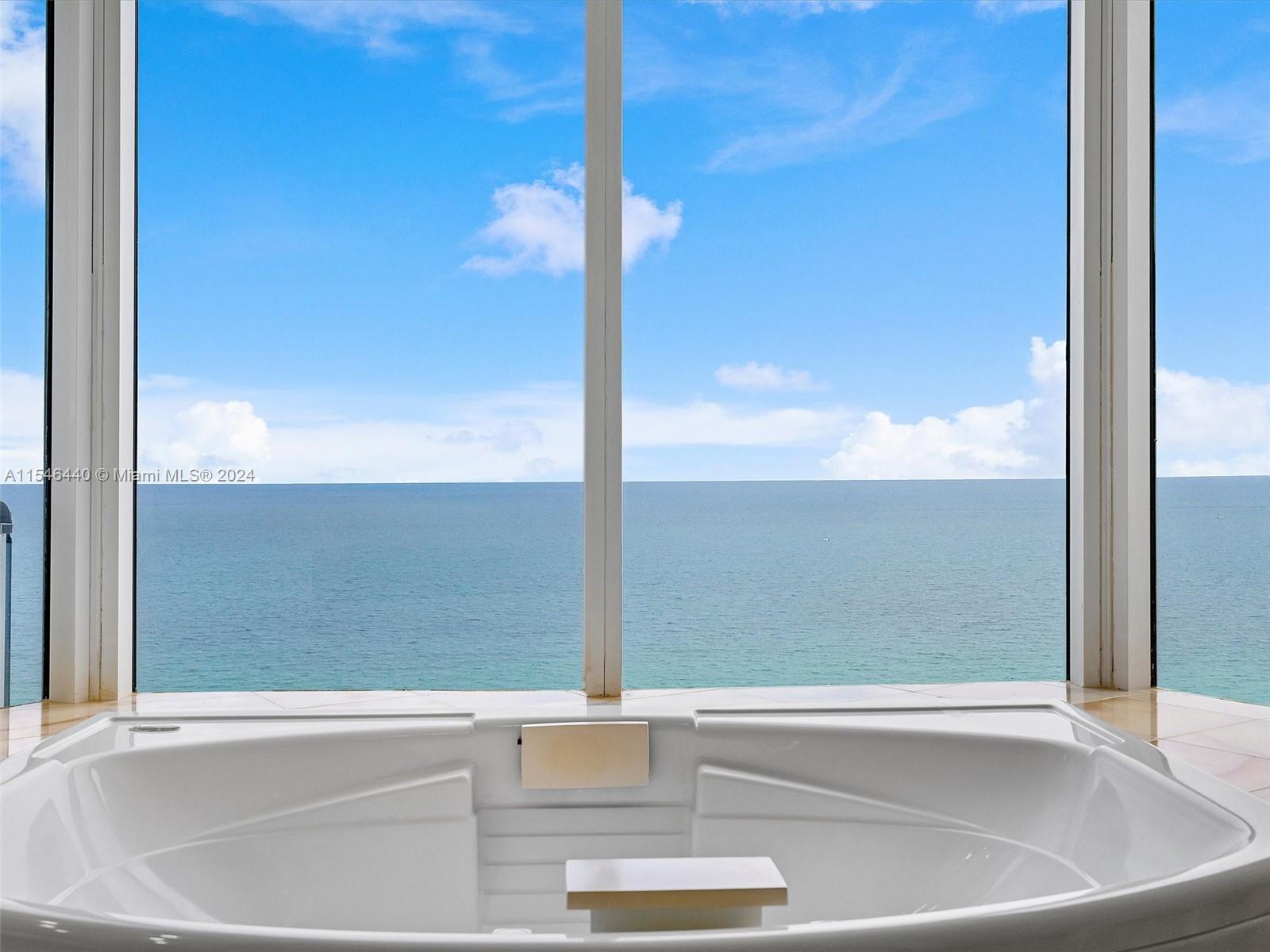 17555 Collins Ave, Sunny Isles Beach, FL, 33160 United States, 3 Bedrooms Bedrooms, ,3 BathroomsBathrooms,Residential,For Sale,Collins Ave,A11546440