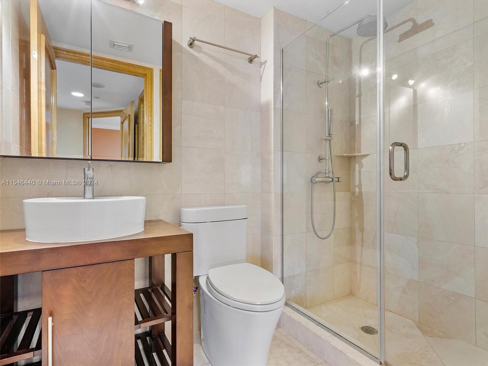 17555 Collins Ave, Sunny Isles Beach, FL, 33160 United States, 3 Bedrooms Bedrooms, ,3 BathroomsBathrooms,Residential,For Sale,Collins Ave,A11546440