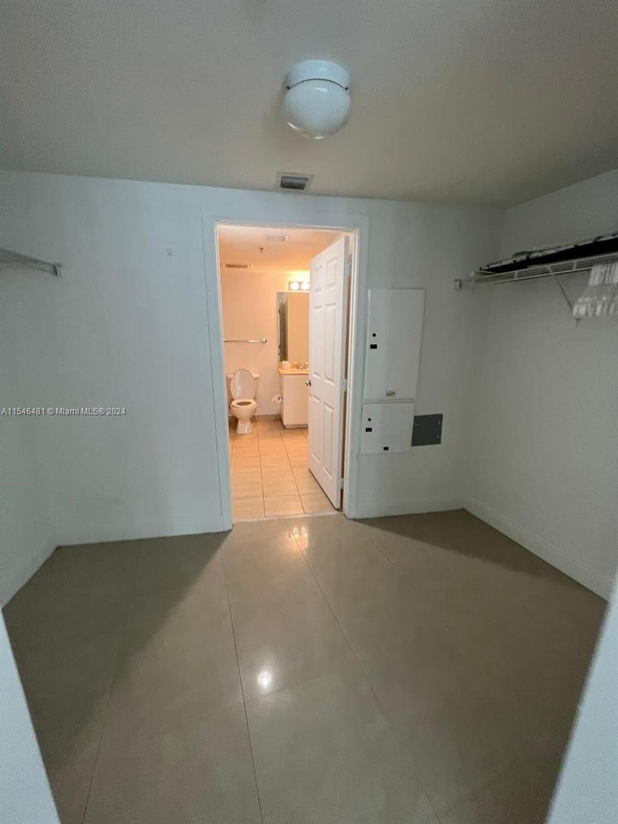 1750 N Bayshore Dr 2305, Miami, Florida 33132, 1 Bedroom Bedrooms, ,1 BathroomBathrooms,Residential,For Sale,1750 N Bayshore Dr 2305,A11546481