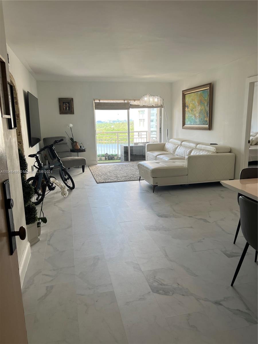 400 Kings Point Dr, Sunny Isles Beach, FL, 33160 United States, 2 Bedrooms Bedrooms, ,2 BathroomsBathrooms,Residential,For Sale,Kings Point Dr,A11546486