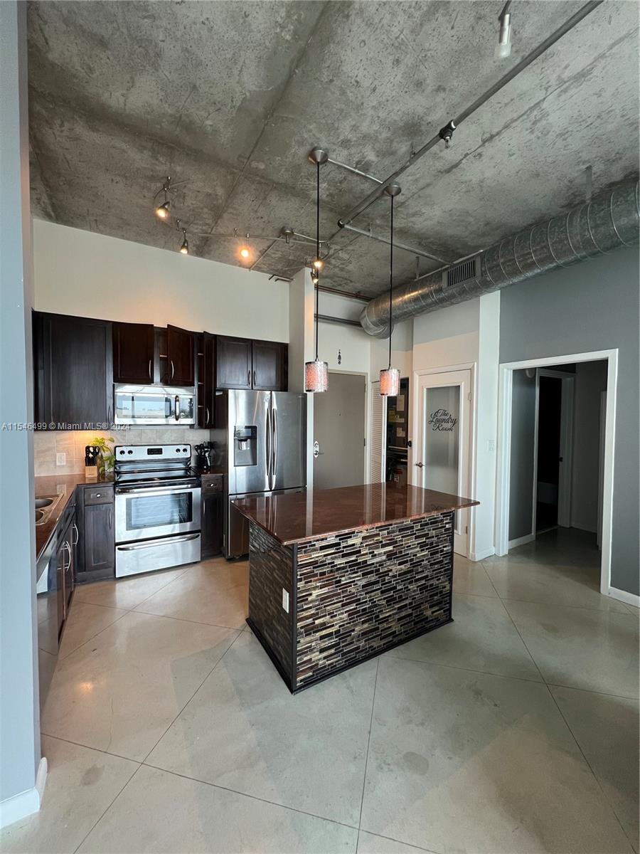 2001 Biscayne Blvd 3506, Miami, Florida 33137, 1 Bedroom Bedrooms, ,1 BathroomBathrooms,Residentiallease,For Rent,2001 Biscayne Blvd 3506,A11546499