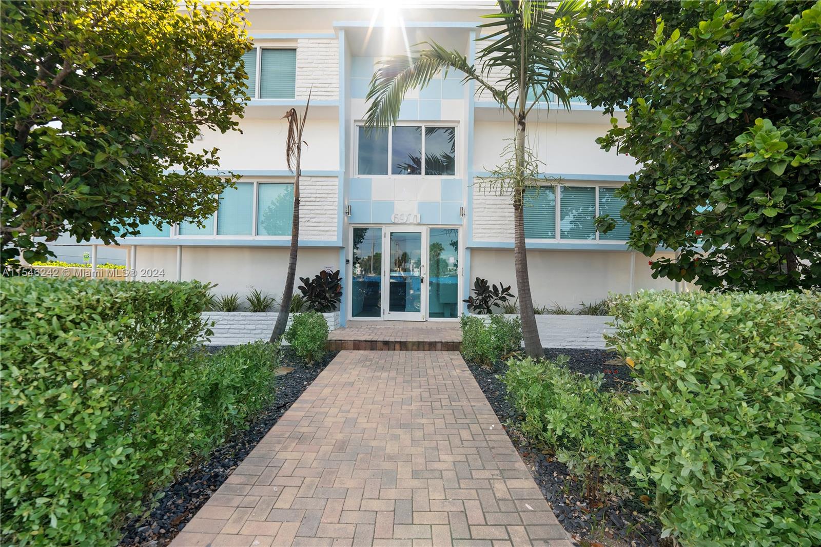 6971  Carlyle Ave #102 For Sale A11546242, FL