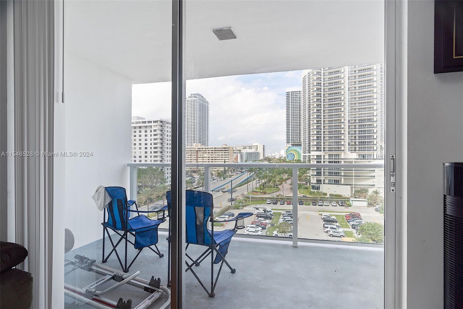 1880 S Ocean Dr 805, Hallandale Beach, Florida 33009, 1 Bedroom Bedrooms, ,1 BathroomBathrooms,Residential,For Sale,1880 S Ocean Dr 805,A11546528