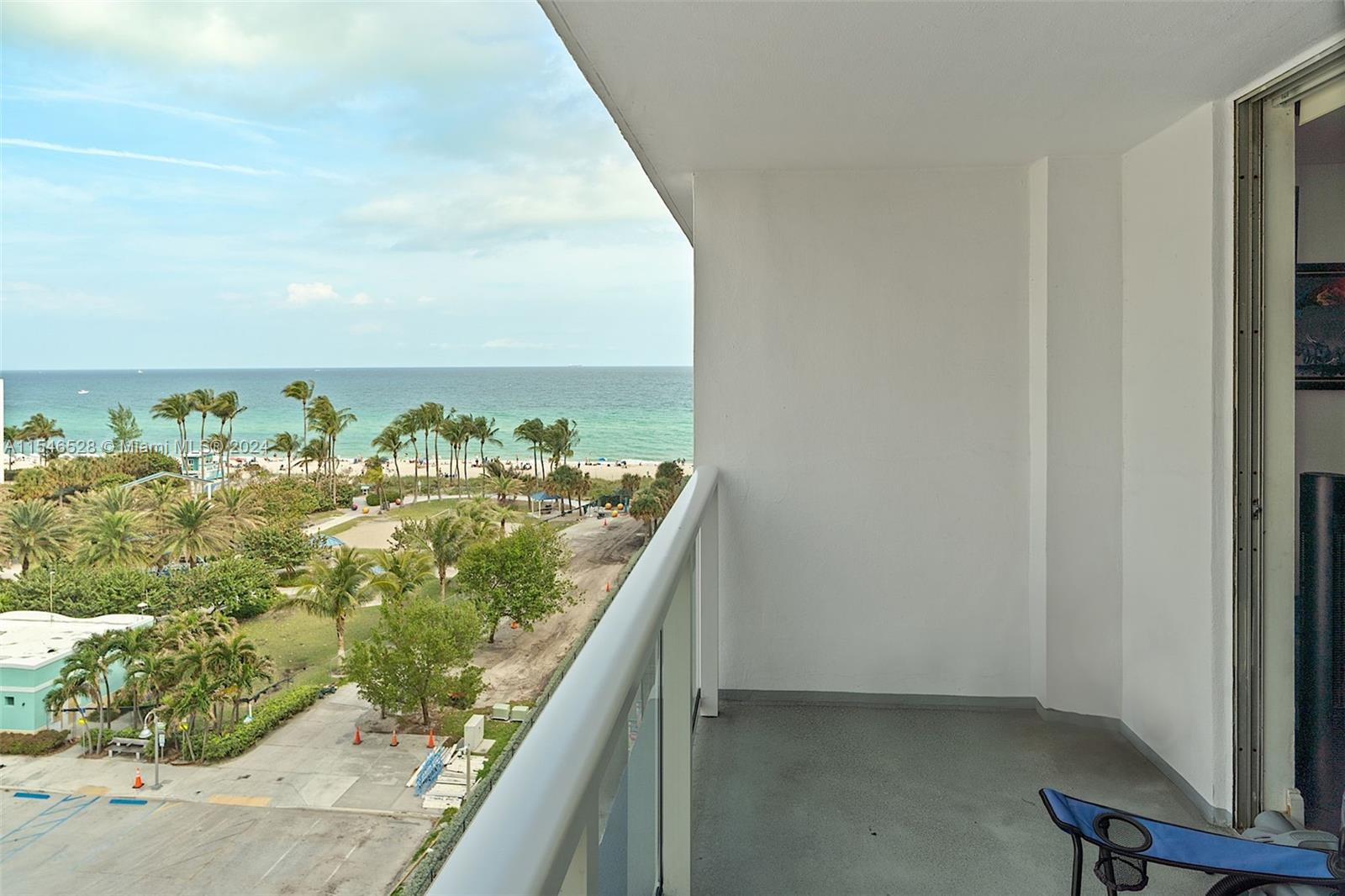 1880 S Ocean Dr 805, Hallandale Beach, Florida 33009, 1 Bedroom Bedrooms, ,1 BathroomBathrooms,Residential,For Sale,1880 S Ocean Dr 805,A11546528