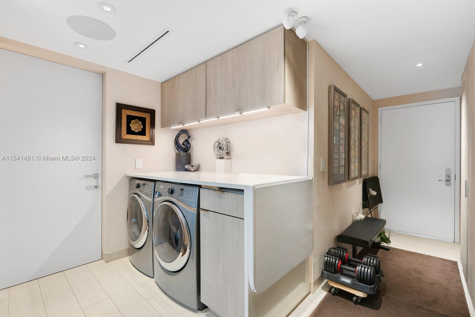 1331 Brickell Bay Dr, Miami, FL, 33131 United States, 4 Bedrooms Bedrooms, ,4 BathroomsBathrooms,Residential,For Sale,Brickell Bay Dr,A11541481