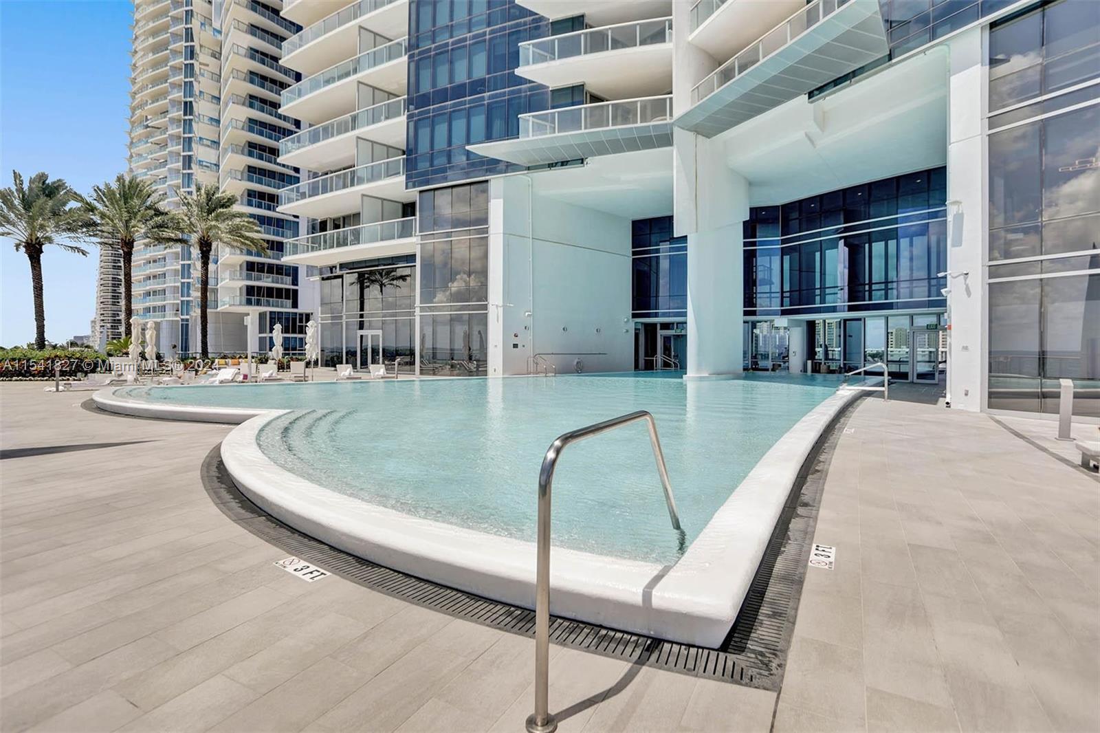 17121 Collins Ave, Sunny Isles Beach, FL, 33160 United States, 3 Bedrooms Bedrooms, ,3 BathroomsBathrooms,Residential,For Sale,Collins Ave,A11541827