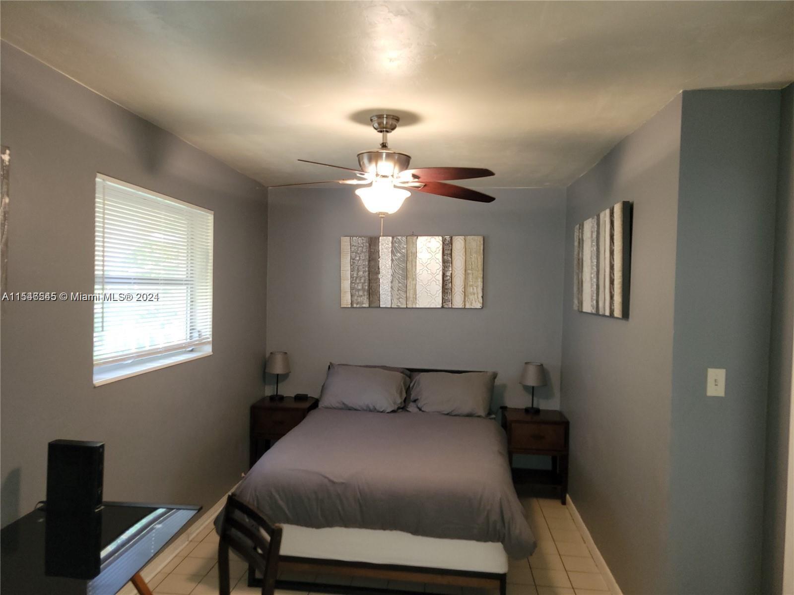 1701 Shenandoah St 2, Hollywood, Florida 33020, 1 Bedroom Bedrooms, ,1 BathroomBathrooms,Residentiallease,For Rent,1701 Shenandoah St 2,A11546545