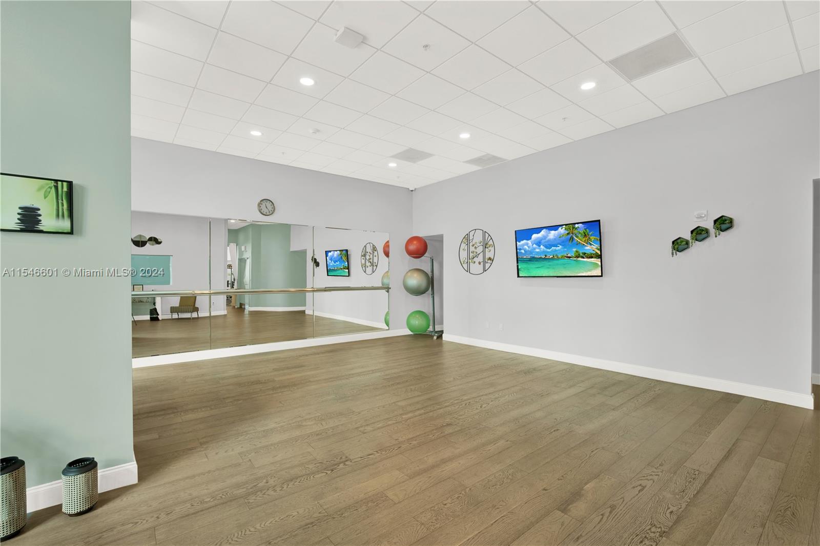 300 S Biscayne Blvd T-3406, Miami, Florida 33131, 2 Bedrooms Bedrooms, ,2 BathroomsBathrooms,Residentiallease,For Rent,300 S Biscayne Blvd T-3406,A11546601