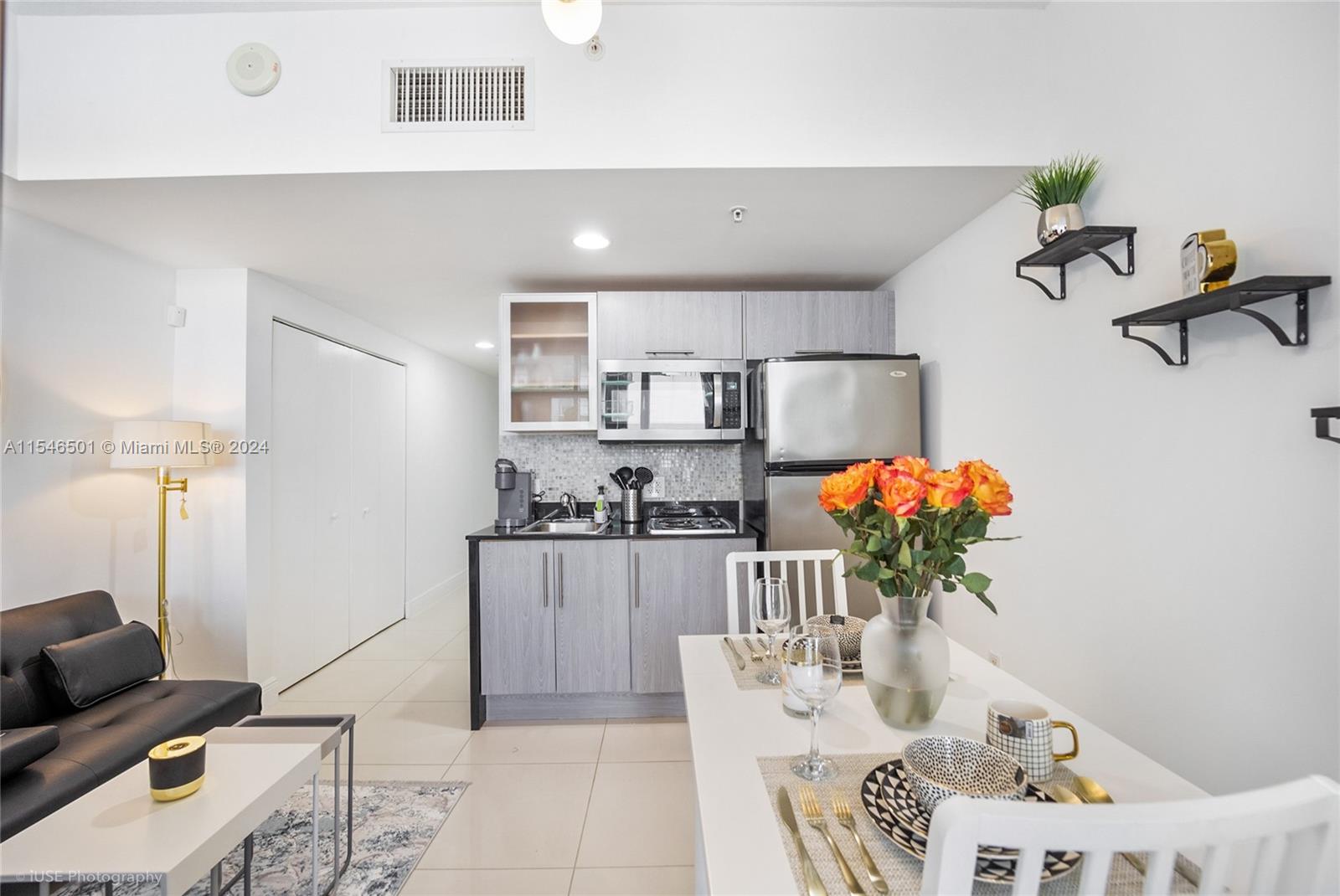 1750 N Bayshore Dr 1219, Miami, Florida 33132, ,1 BathroomBathrooms,Residentiallease,For Rent,1750 N Bayshore Dr 1219,A11546501