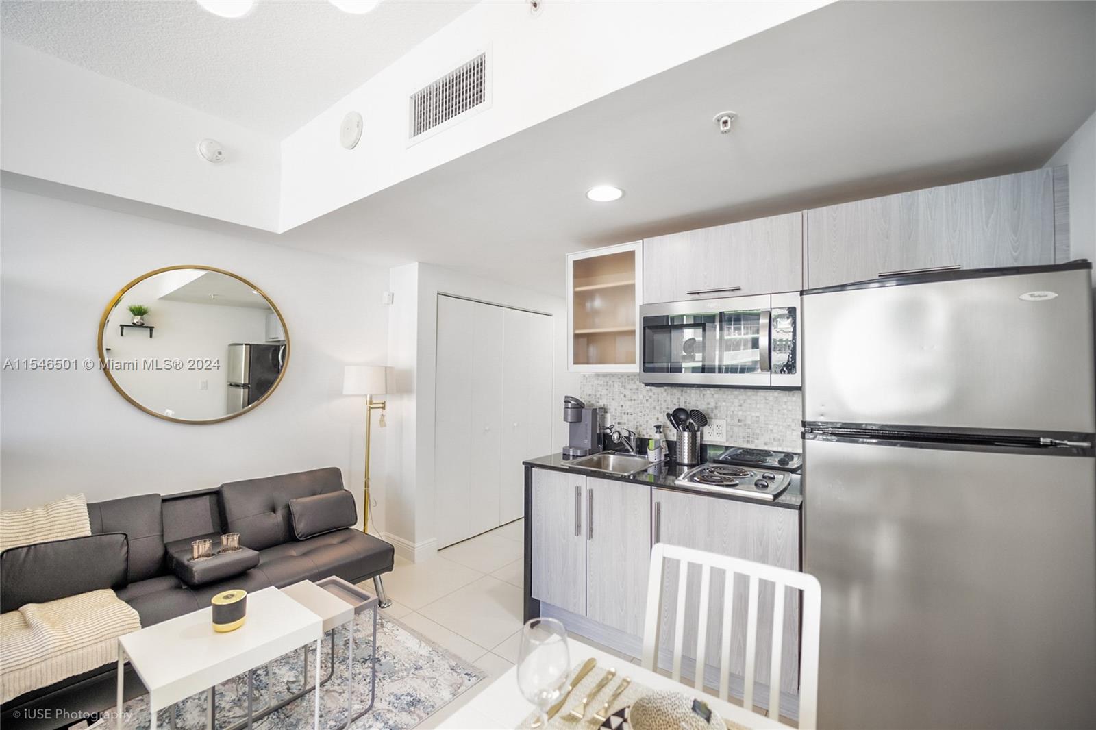 1750 N Bayshore Dr 1219, Miami, Florida 33132, ,1 BathroomBathrooms,Residentiallease,For Rent,1750 N Bayshore Dr 1219,A11546501