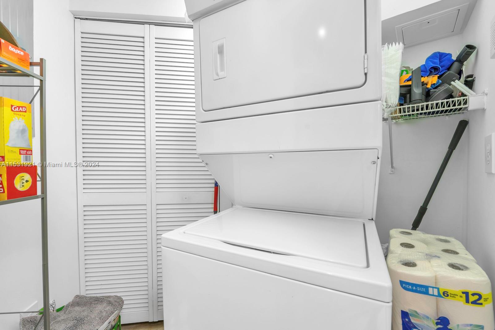 2030 S Douglas Rd 415, Coral Gables, Florida 33134, 3 Bedrooms Bedrooms, ,2 BathroomsBathrooms,Residential,For Sale,2030 S Douglas Rd 415,A11531921