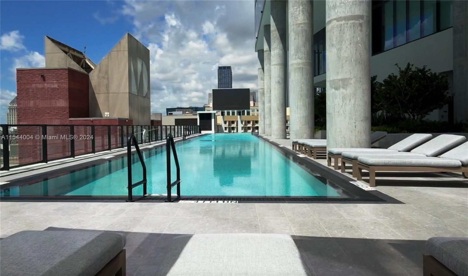 398 NE 5 1407, Miami, Florida 33132, ,1 BathroomBathrooms,Residentiallease,For Rent,398 NE 5 1407,A11544004