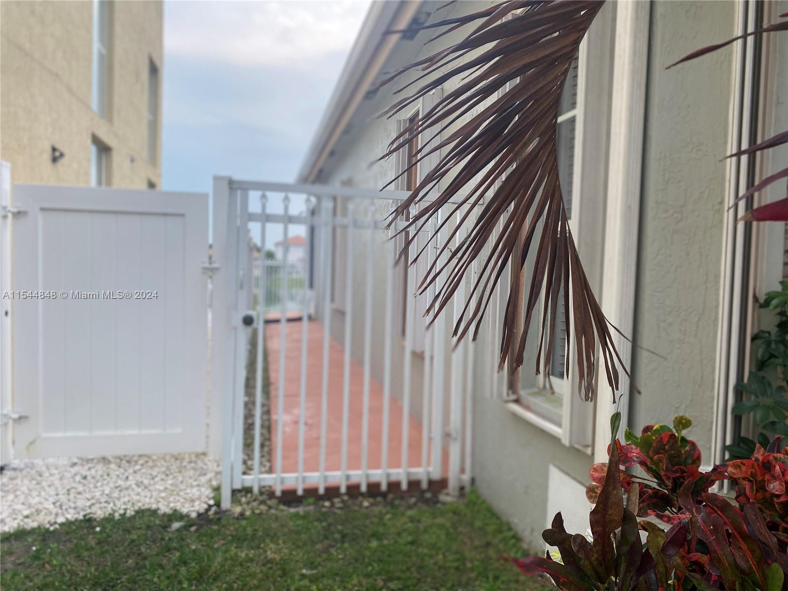 3706 NE 15th St, Homestead, Florida 33033, 3 Bedrooms Bedrooms, ,2 BathroomsBathrooms,Residential,For Sale,3706 NE 15th St,A11544848