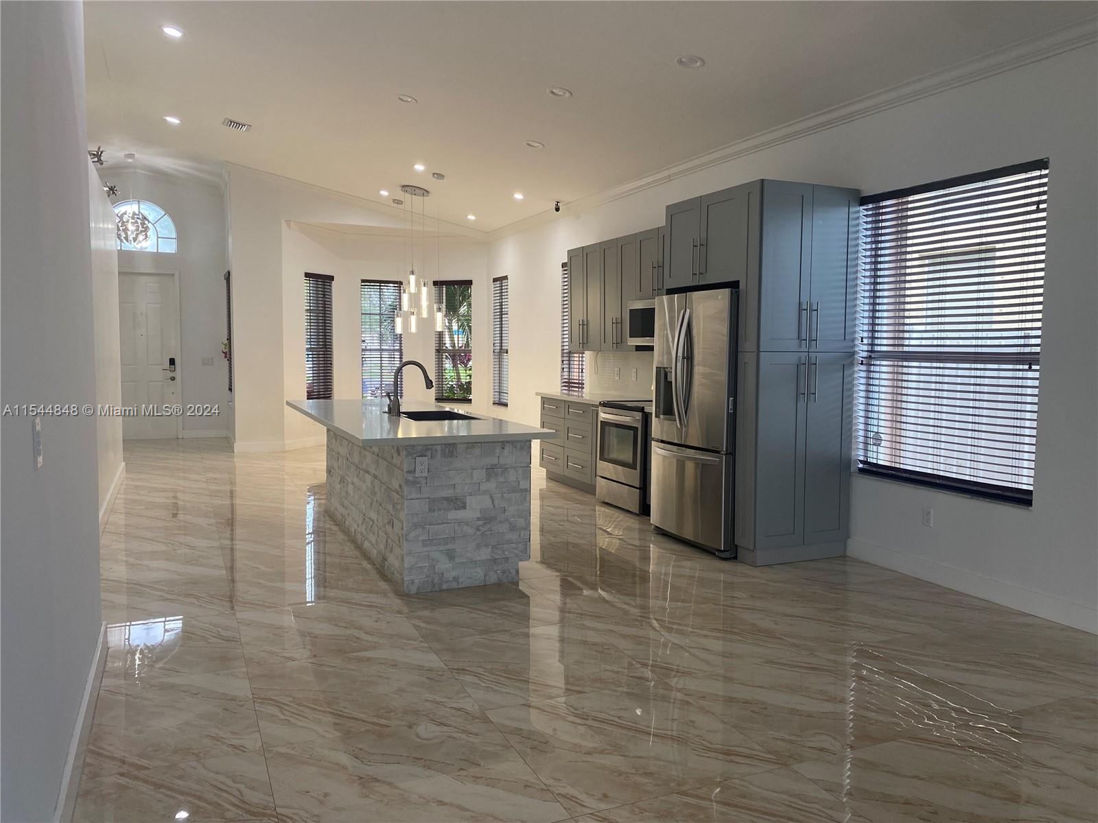 3706 NE 15th St, Homestead, Florida 33033, 3 Bedrooms Bedrooms, ,2 BathroomsBathrooms,Residential,For Sale,3706 NE 15th St,A11544848