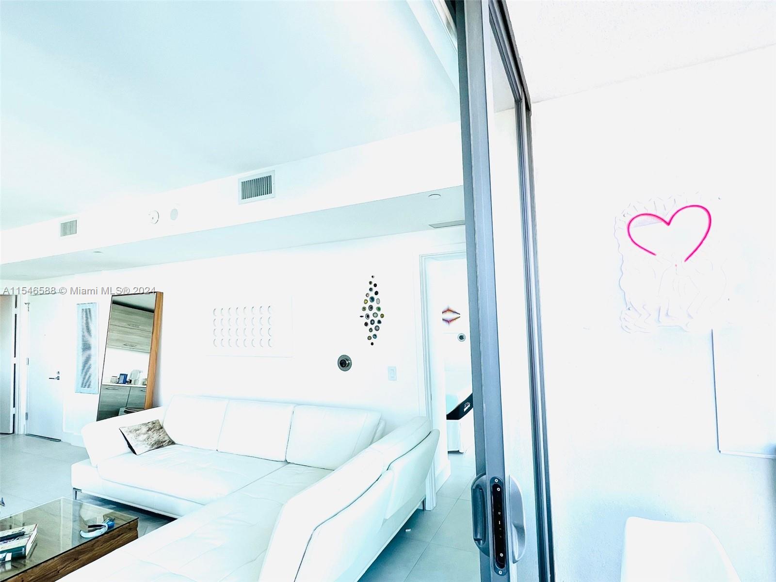 650 NE 32nd St 1108, Miami, Florida 33137, 1 Bedroom Bedrooms, ,1 BathroomBathrooms,Residentiallease,For Rent,650 NE 32nd St 1108,A11546588