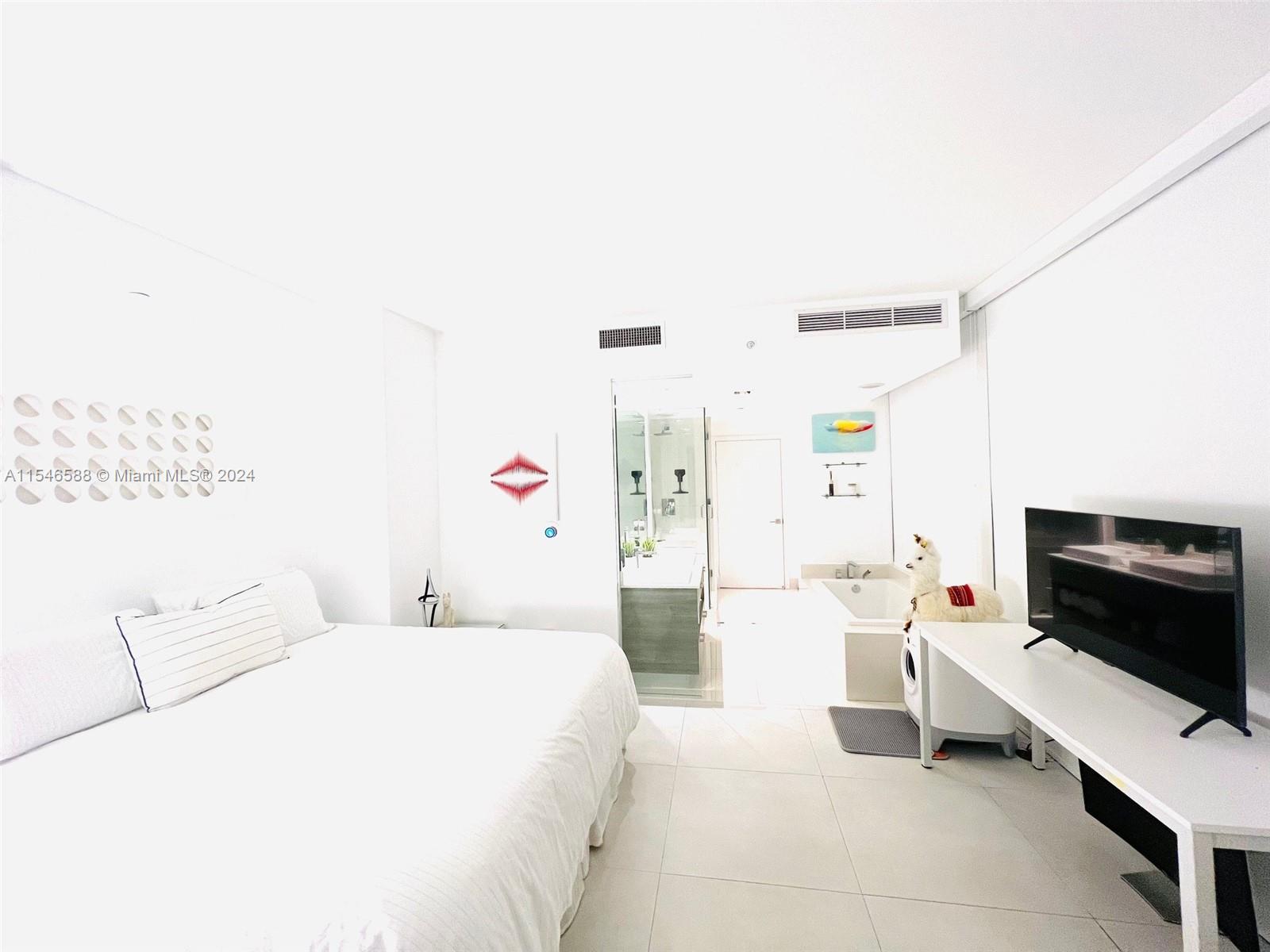 650 NE 32nd St 1108, Miami, Florida 33137, 1 Bedroom Bedrooms, ,1 BathroomBathrooms,Residentiallease,For Rent,650 NE 32nd St 1108,A11546588