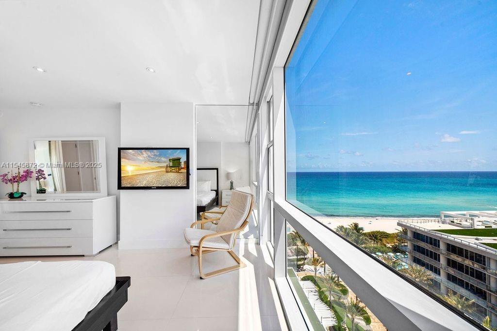 6801 Collins Ave 1206, Miami Beach, Florida 33141, 2 Bedrooms Bedrooms, ,2 BathroomsBathrooms,Residential,For Sale,6801 Collins Ave 1206,A11545872