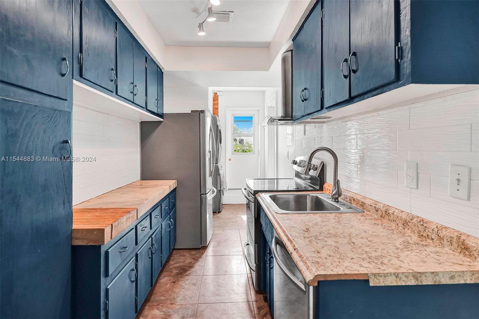 405 SW 11th Ave, Miami, Florida 33130, 6 Bedrooms Bedrooms, ,4 BathroomsBathrooms,Residential,For Sale,405 SW 11th Ave,A11544883