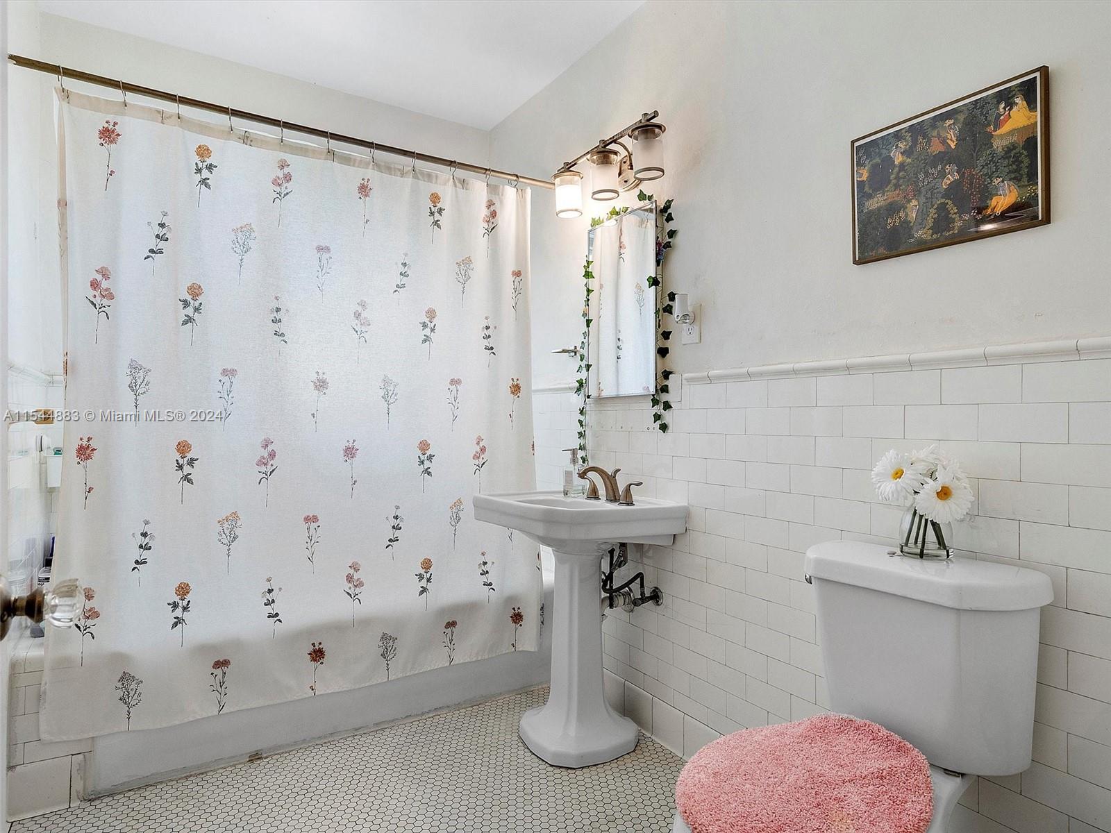 405 SW 11th Ave, Miami, Florida 33130, 6 Bedrooms Bedrooms, ,4 BathroomsBathrooms,Residential,For Sale,405 SW 11th Ave,A11544883