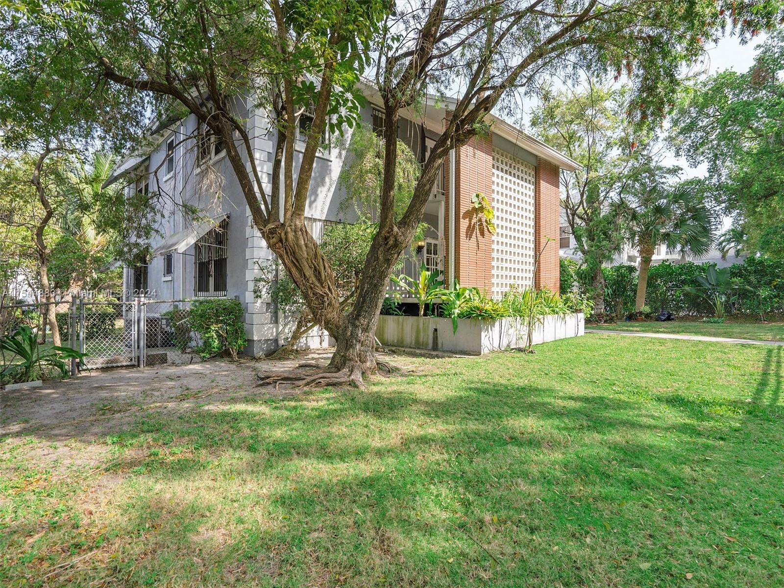405 SW 11th Ave, Miami, Florida 33130, 6 Bedrooms Bedrooms, ,4 BathroomsBathrooms,Residential,For Sale,405 SW 11th Ave,A11544883
