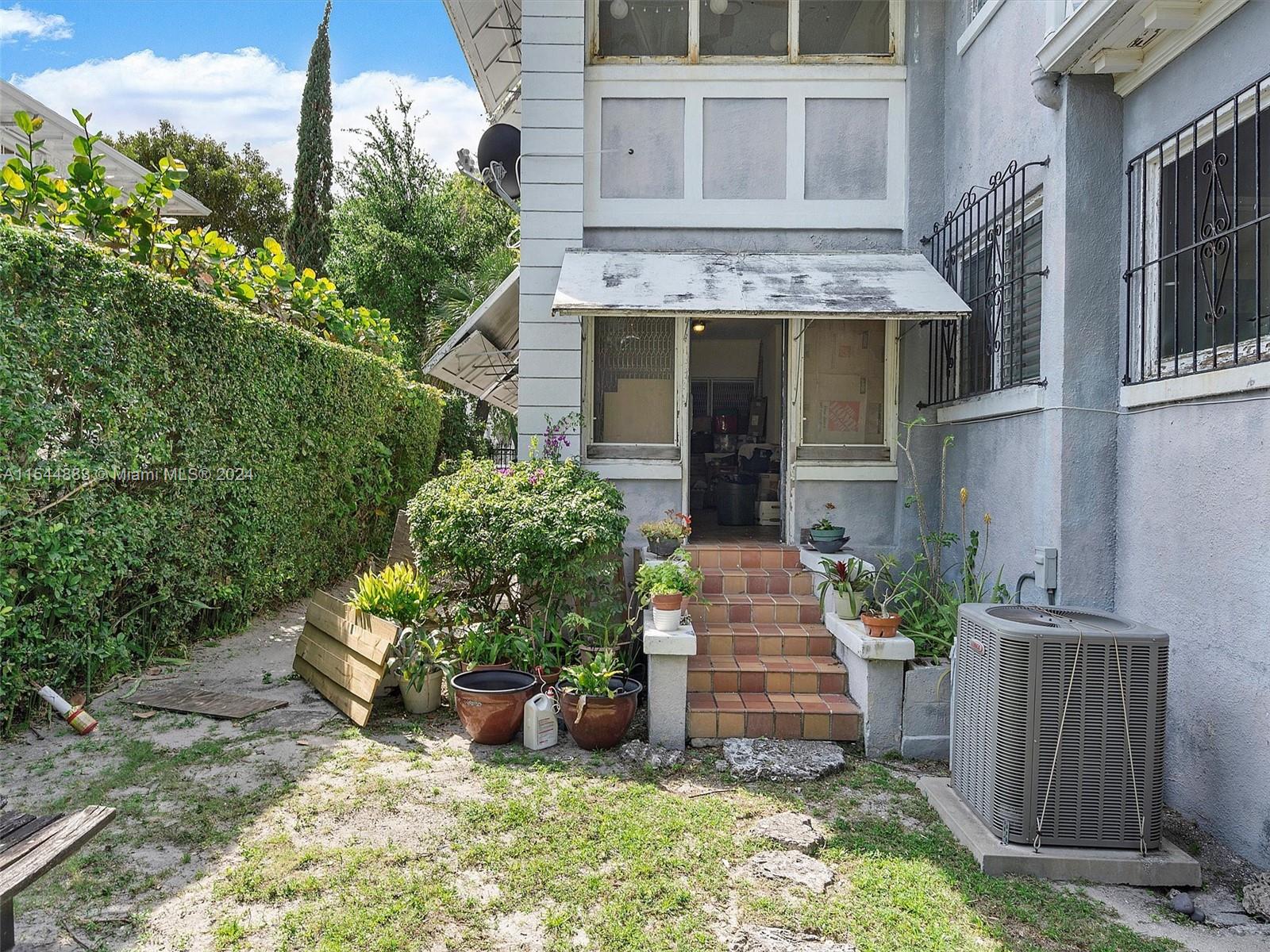 405 SW 11th Ave, Miami, Florida 33130, 6 Bedrooms Bedrooms, ,4 BathroomsBathrooms,Residential,For Sale,405 SW 11th Ave,A11544883