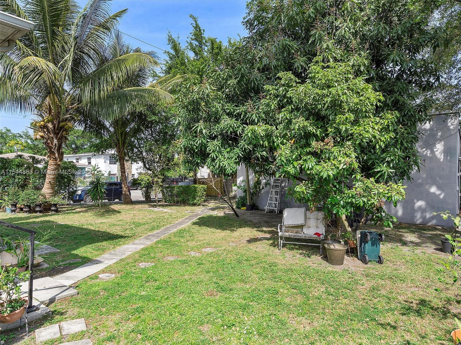 405 SW 11th Ave, Miami, Florida 33130, 6 Bedrooms Bedrooms, ,4 BathroomsBathrooms,Residential,For Sale,405 SW 11th Ave,A11544883