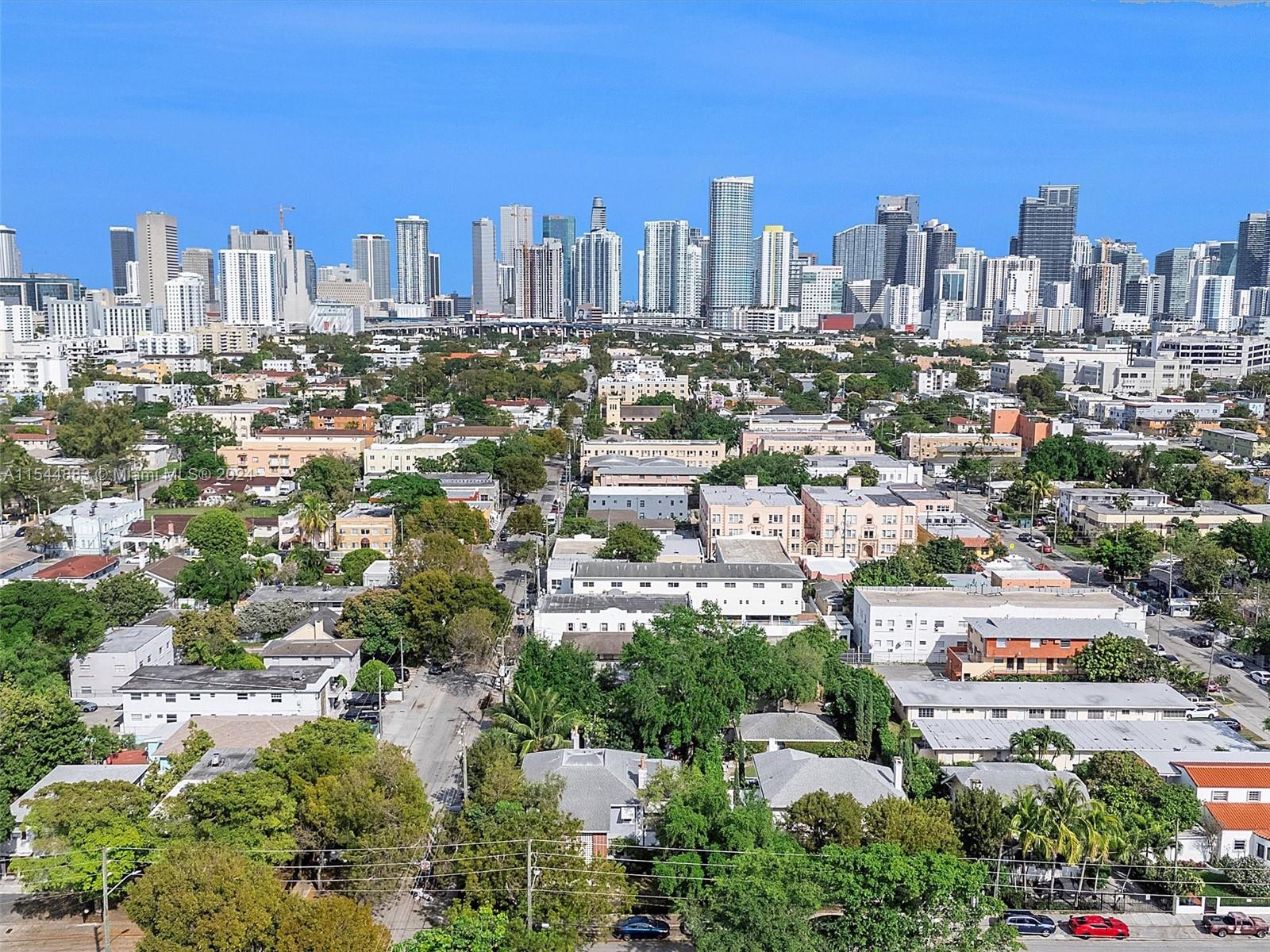 405 SW 11th Ave, Miami, Florida 33130, 6 Bedrooms Bedrooms, ,4 BathroomsBathrooms,Residential,For Sale,405 SW 11th Ave,A11544883