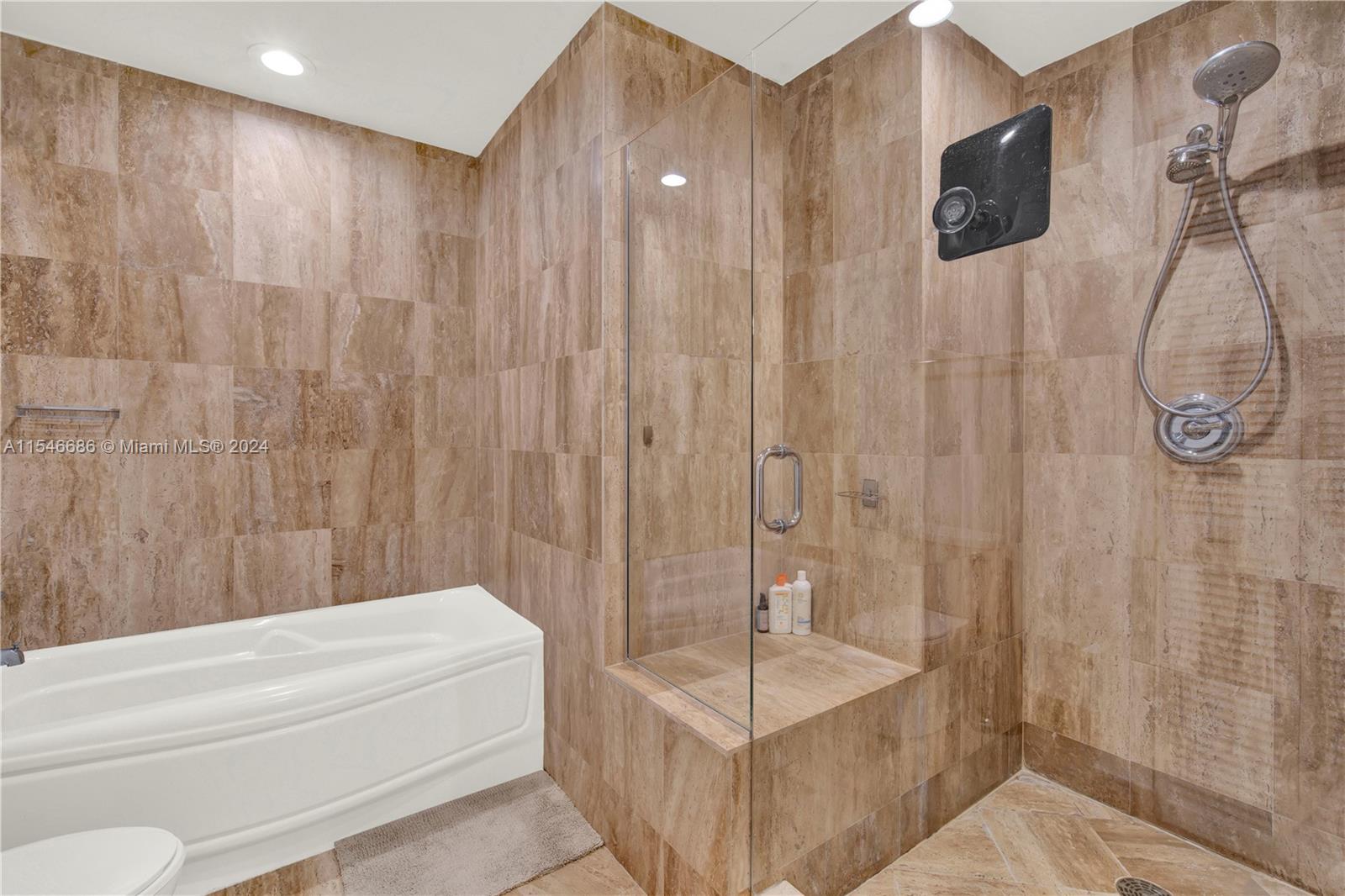 300 S Biscayne Blvd T-3406, Miami, Florida 33131, 2 Bedrooms Bedrooms, ,2 BathroomsBathrooms,Residential,For Sale,300 S Biscayne Blvd T-3406,A11546686