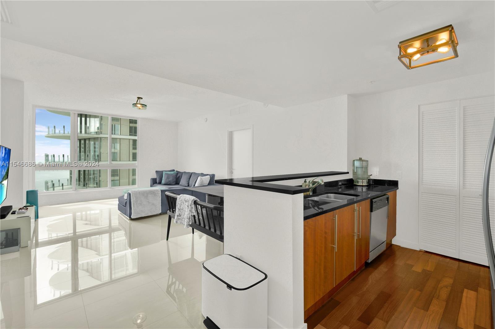 300 S Biscayne Blvd T-3406, Miami, Florida 33131, 2 Bedrooms Bedrooms, ,2 BathroomsBathrooms,Residential,For Sale,300 S Biscayne Blvd T-3406,A11546686