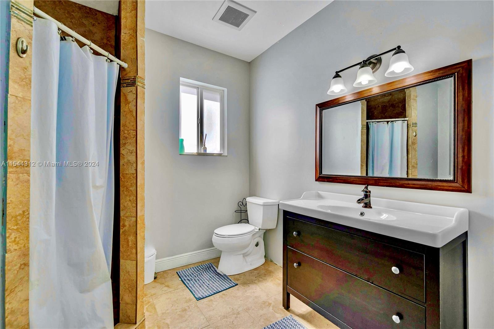 2420 SW 15th St, Miami, Florida 33145, 4 Bedrooms Bedrooms, ,2 BathroomsBathrooms,Residentiallease,For Rent,2420 SW 15th St,A11544312