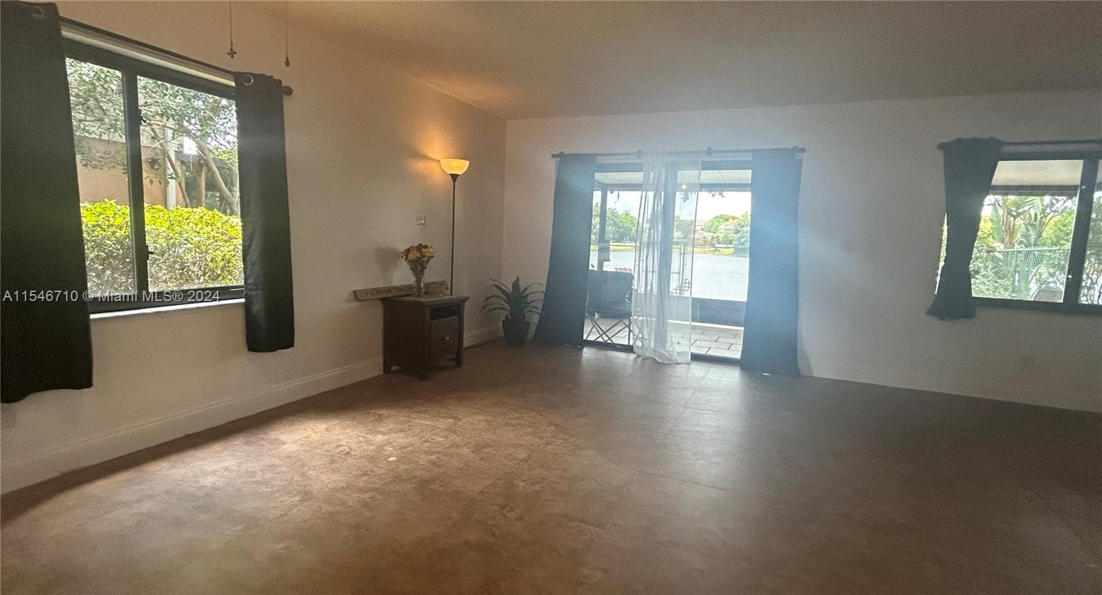 224 106th Ter, Pembroke Pines, FL, 33026 United States, 3 Bedrooms Bedrooms, ,2 BathroomsBathrooms,Residential,For Sale,106th Ter,A11546710